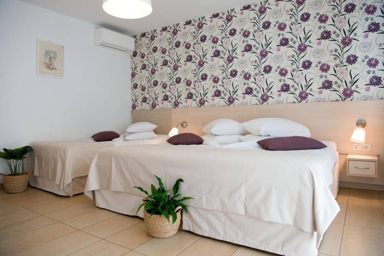 Apartments Sandra Poreč Dış mekan fotoğraf