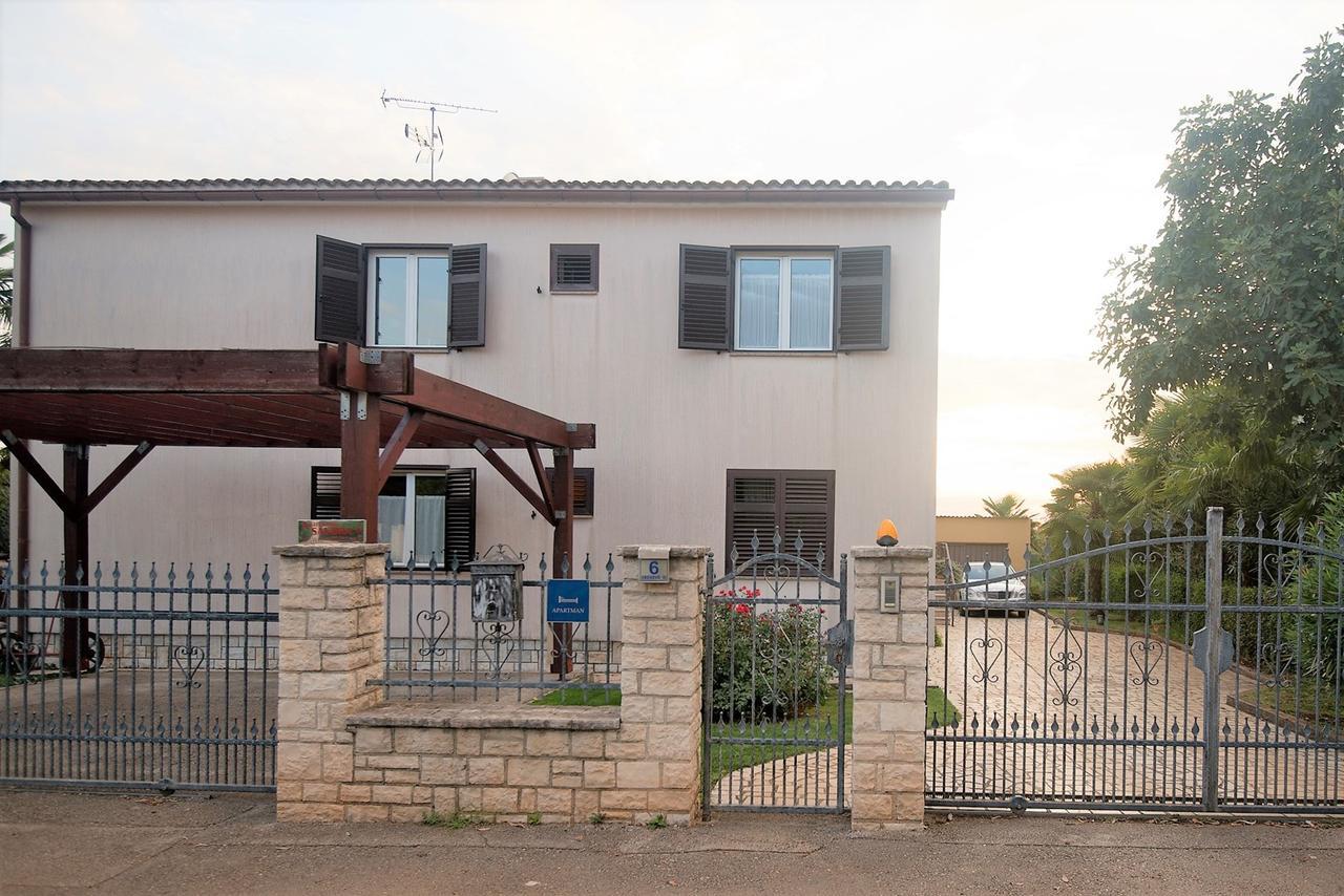 Apartments Sandra Poreč Dış mekan fotoğraf