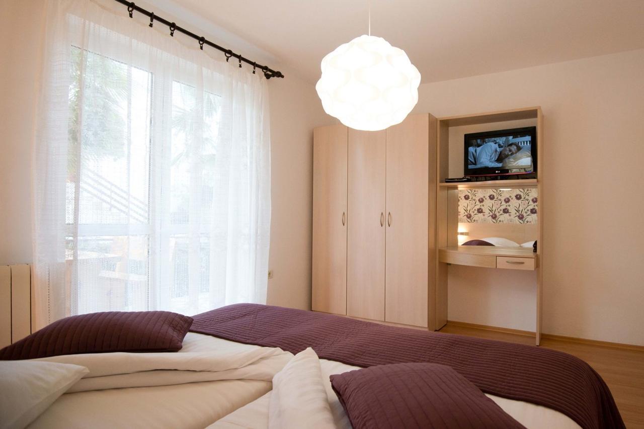 Apartments Sandra Poreč Dış mekan fotoğraf