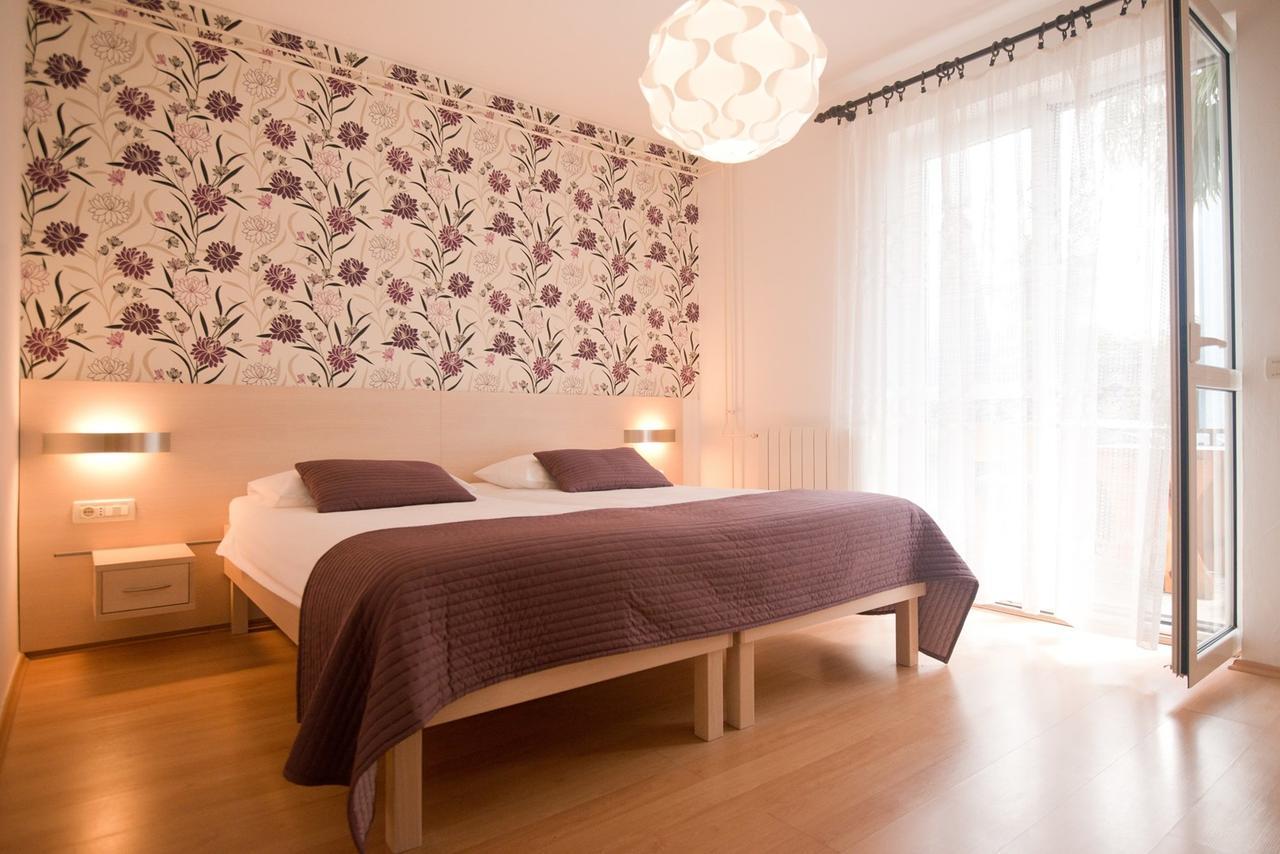Apartments Sandra Poreč Dış mekan fotoğraf