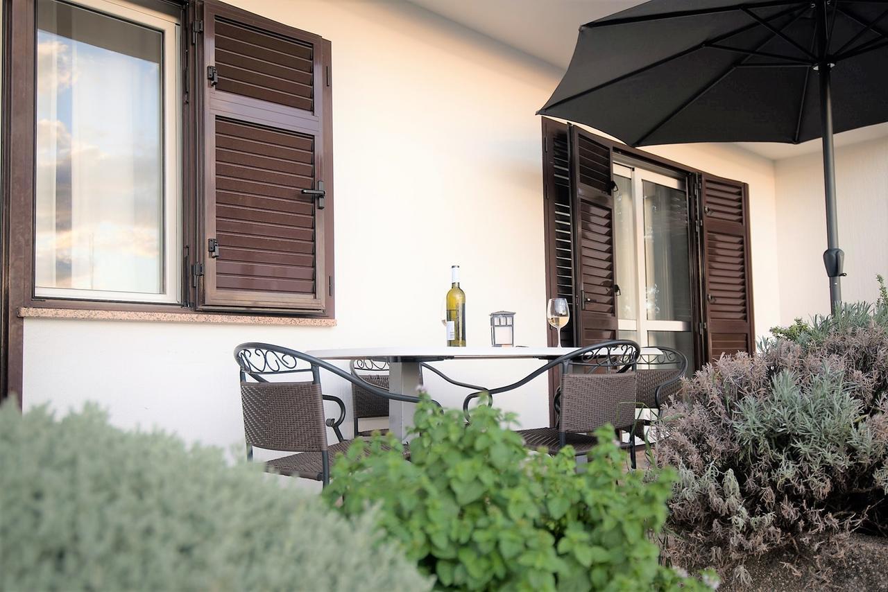 Apartments Sandra Poreč Dış mekan fotoğraf
