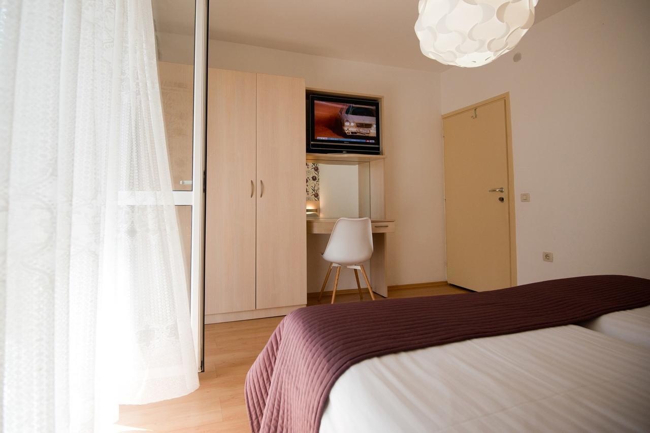 Apartments Sandra Poreč Dış mekan fotoğraf